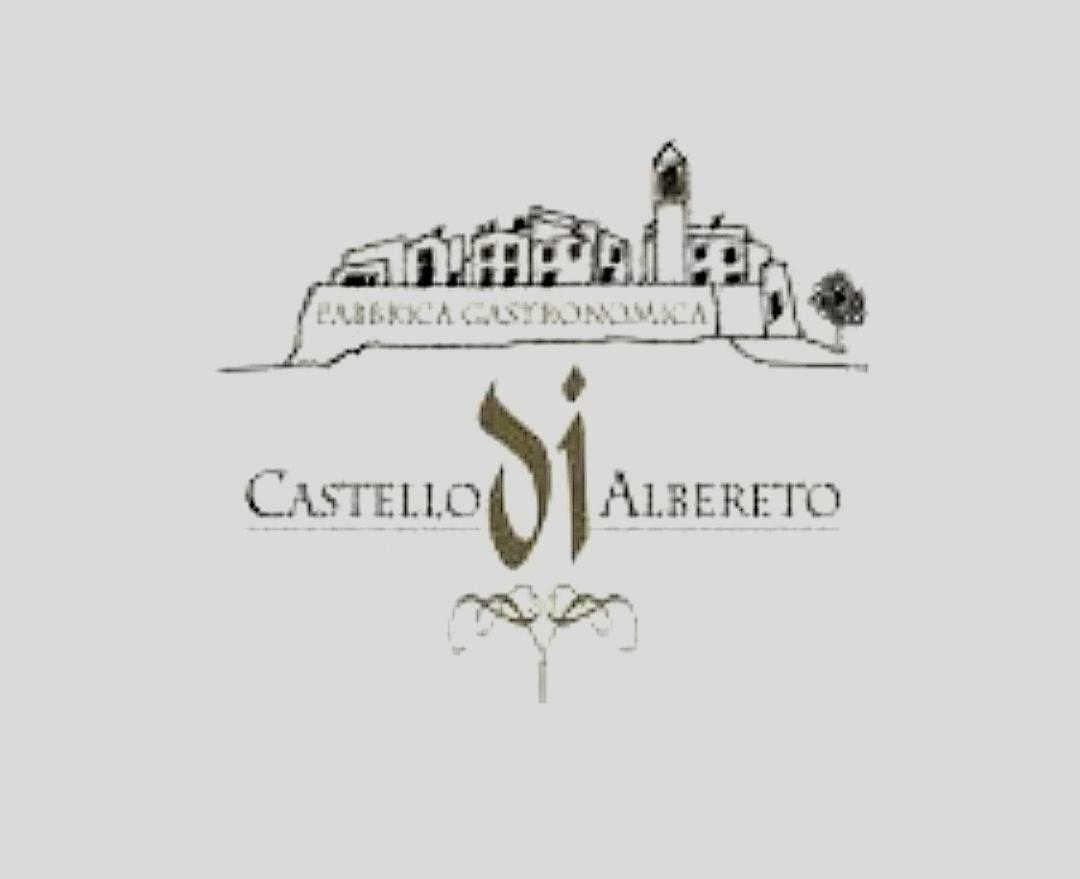 Отель Castello Di Albereto Trarivi Экстерьер фото